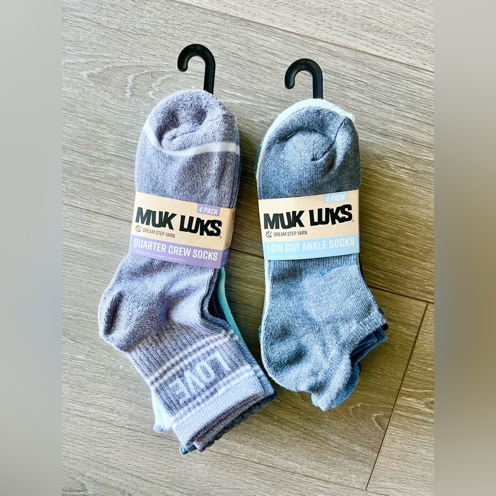 NWT Muk Luks 2 Pack Total of 8 Pair of acres and Tab Socks Size 4-10